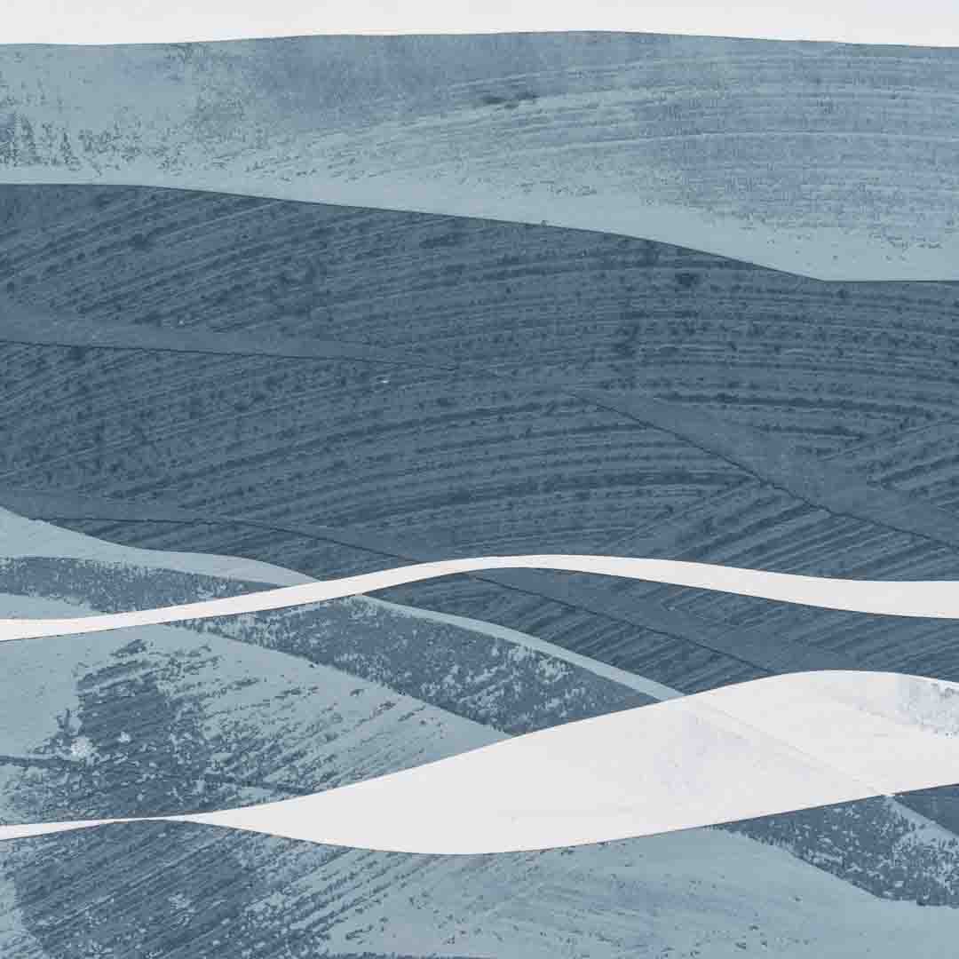 venetian plaster in blue and white with wave texture